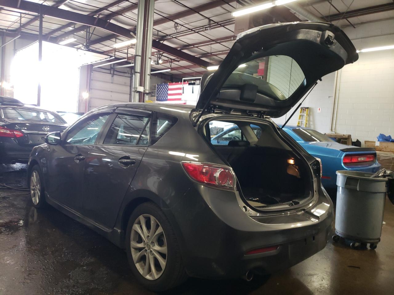 2010 Mazda 3 - Image 2