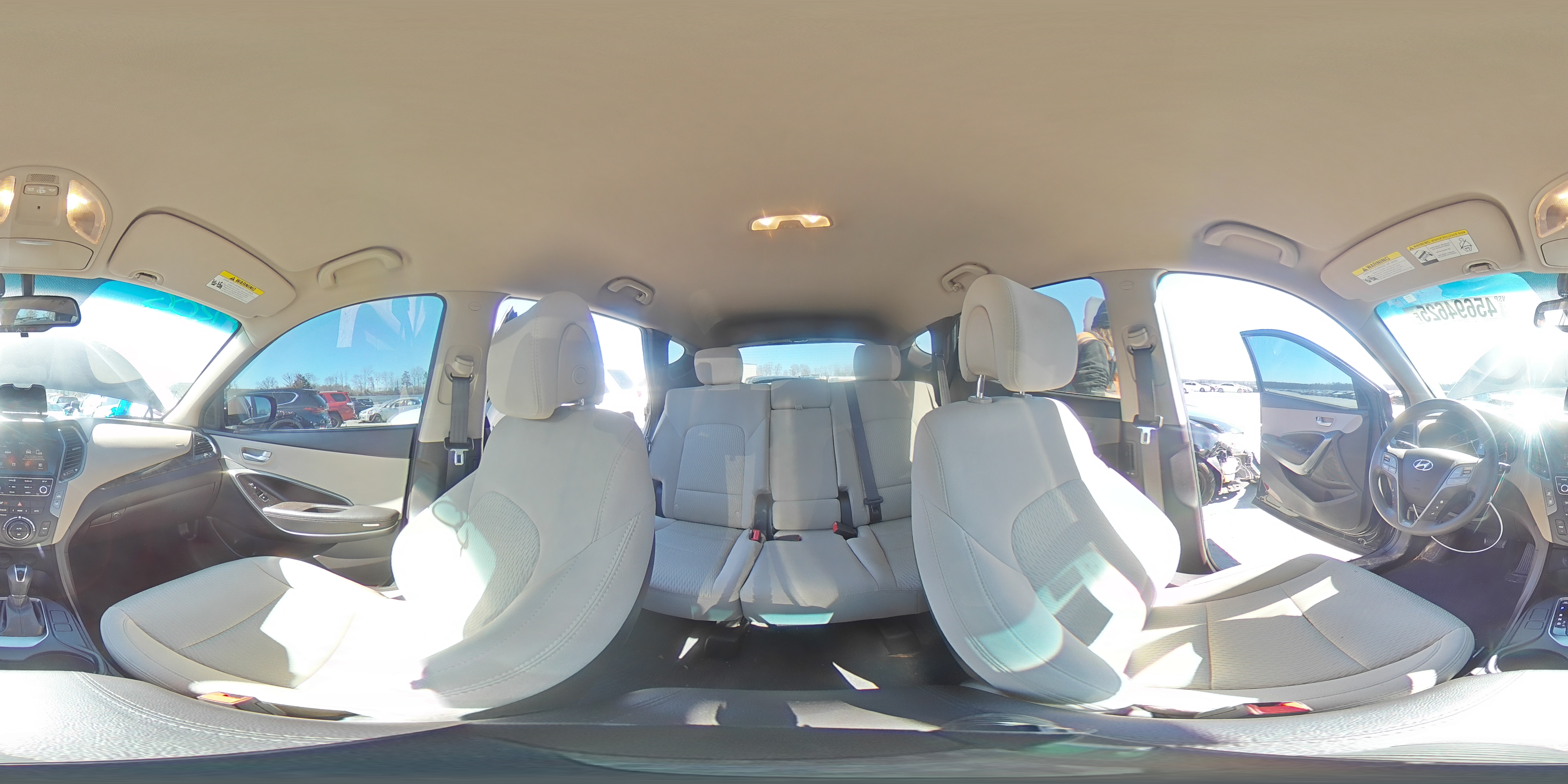 2017 Hyundai Santa Fe - Image 13