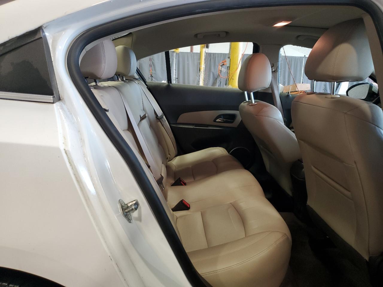 2012 Chevrolet Cruze - Image 10