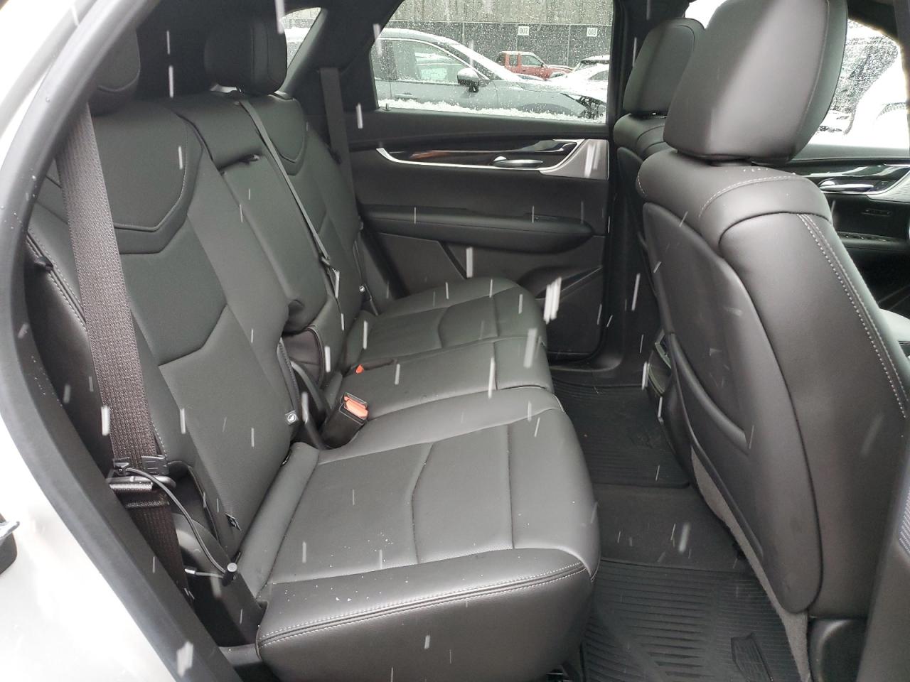 2020 Cadillac XT5 - Image 11