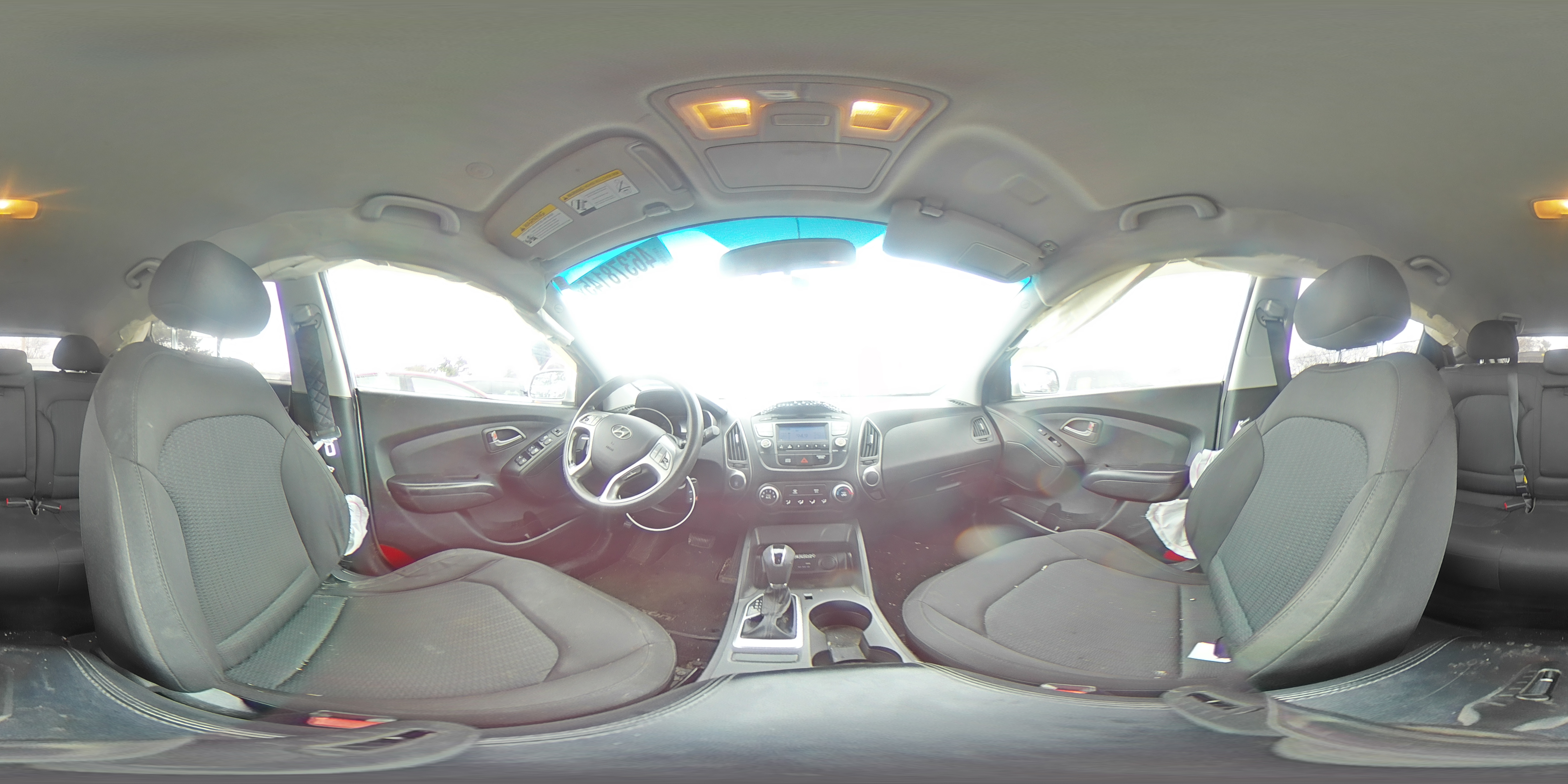2015 Hyundai Tucson - Image 14