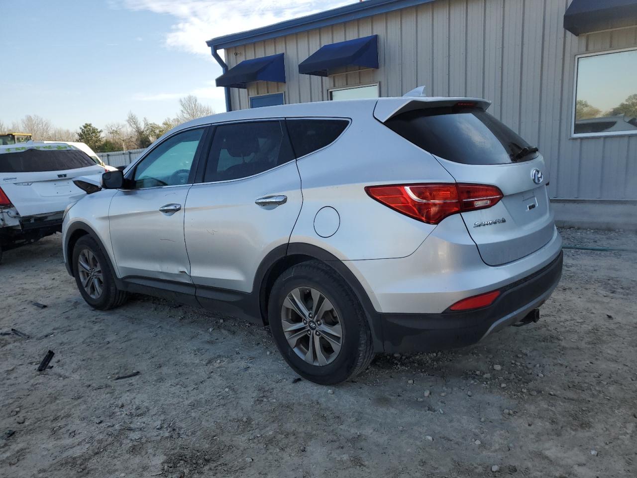 2015 Hyundai Santa Fe - Image 2