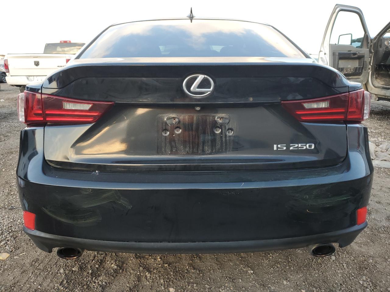 2015 Lexus IS - Image 6