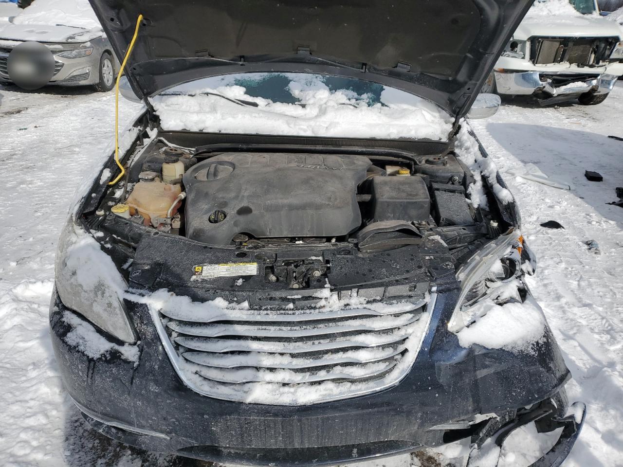 2012 Chrysler 200 - Image 11