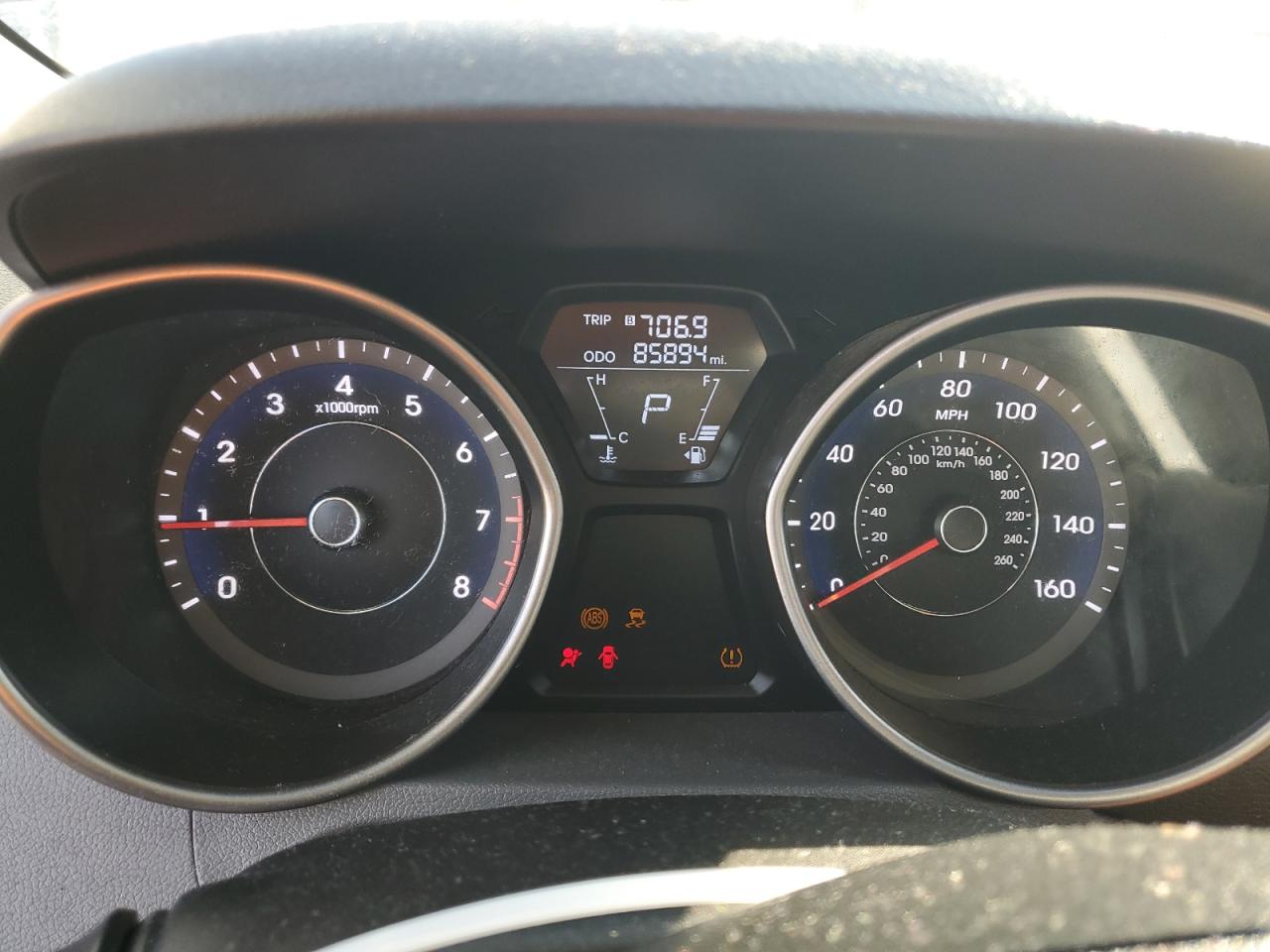 2012 Hyundai Elantra - Image 9