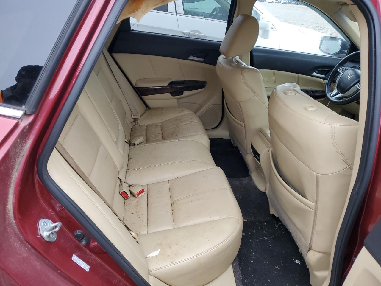 2010 Honda Accord - Image 10