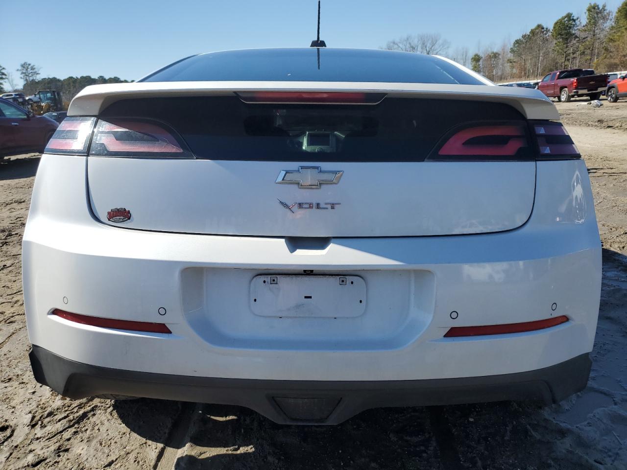 2015 Chevrolet Volt - Image 6