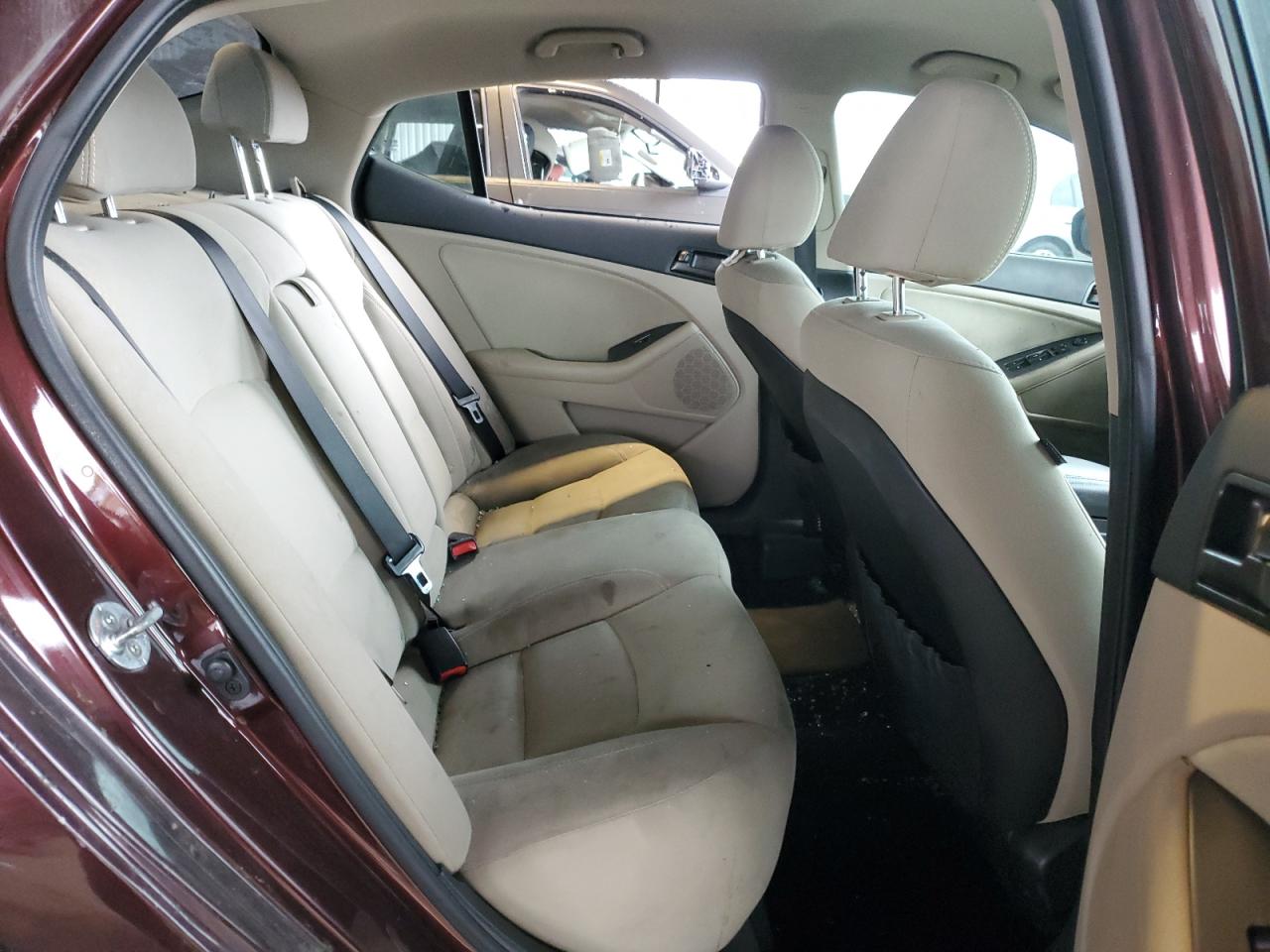 2013 Kia Optima - Image 10