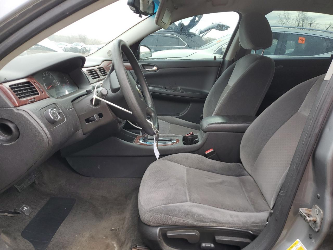 2009 Chevrolet Impala - Image 7