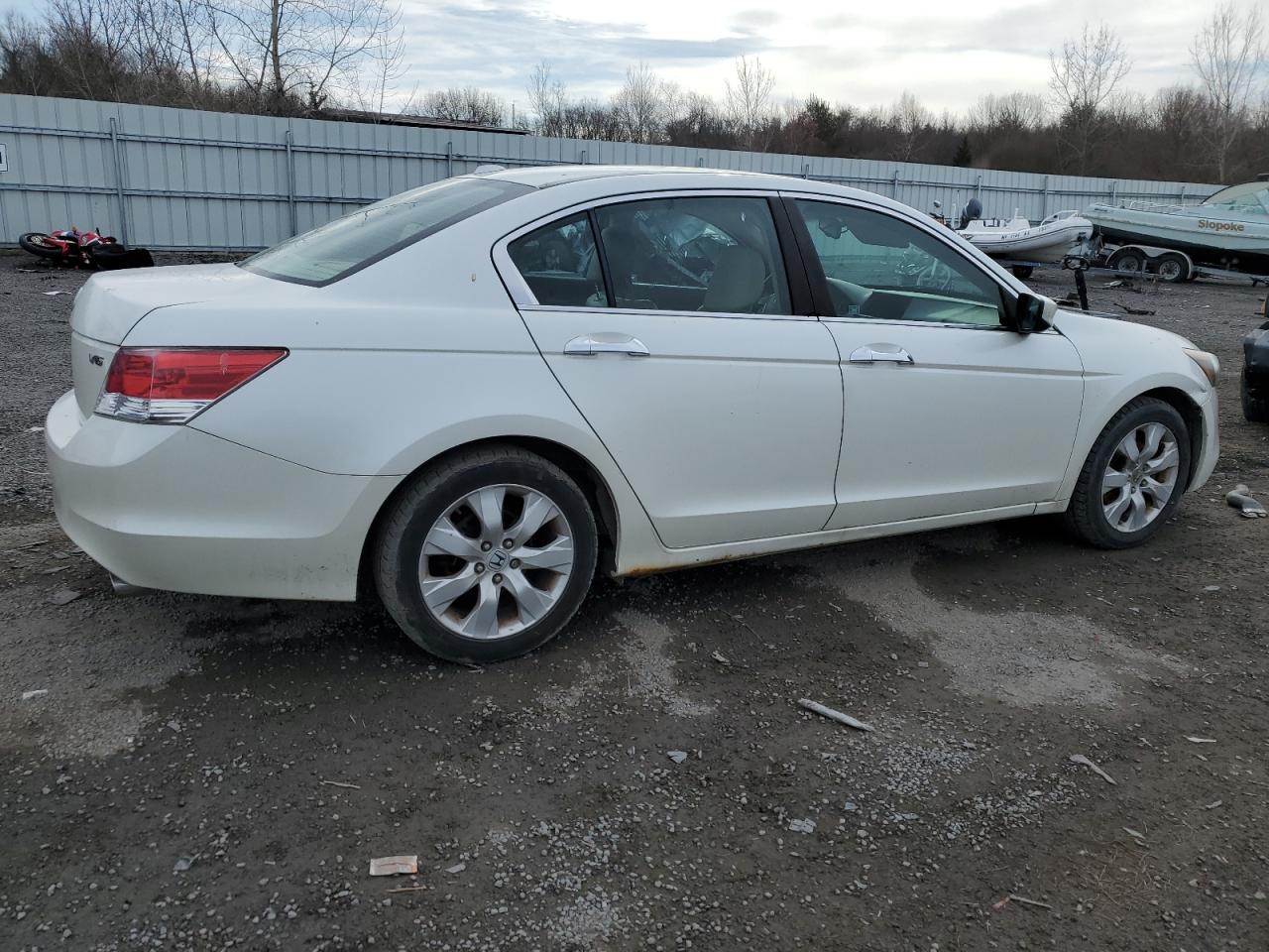 2010 Honda Accord - Image 3