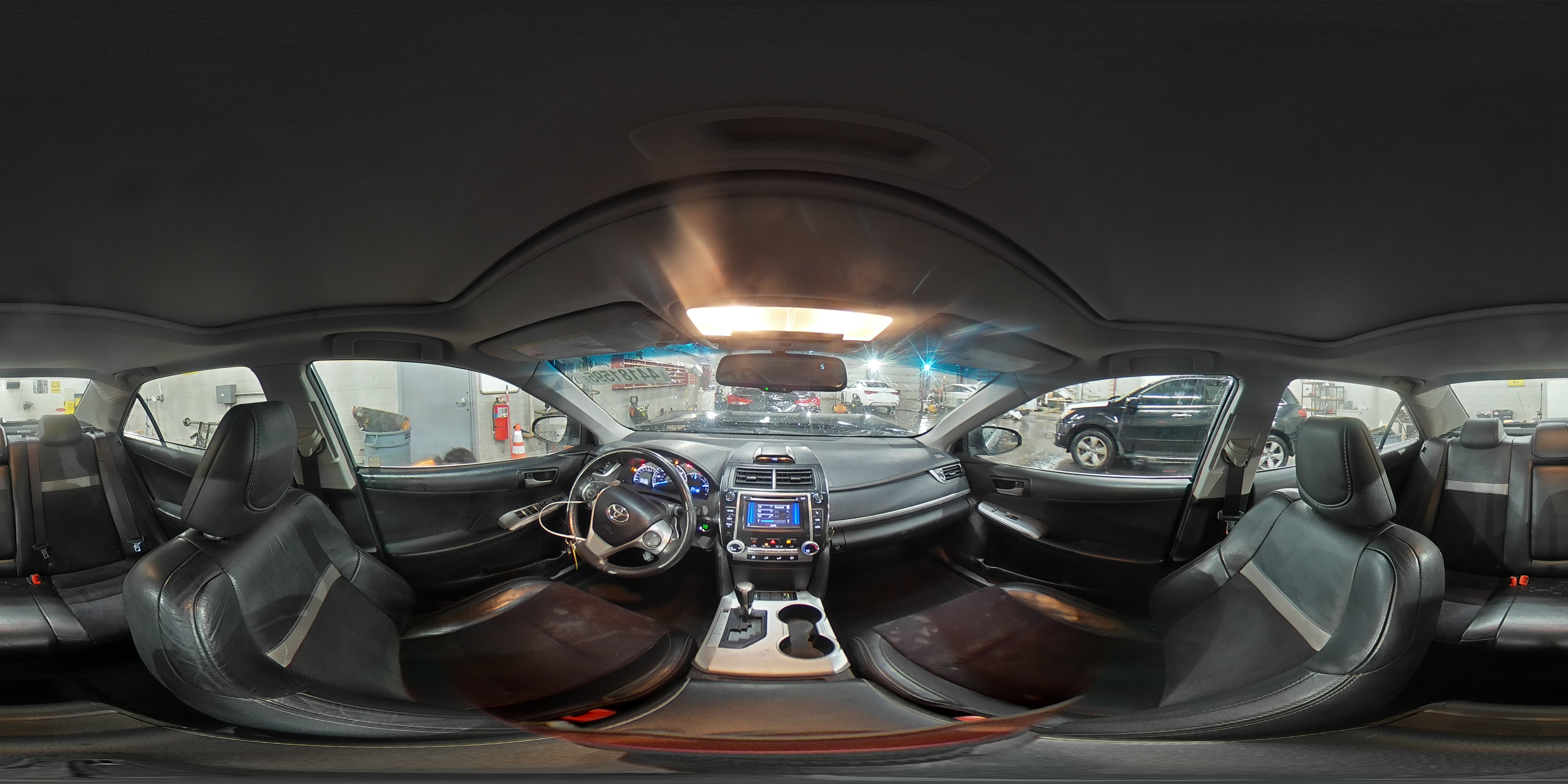 2012 Toyota Camry - Image 14