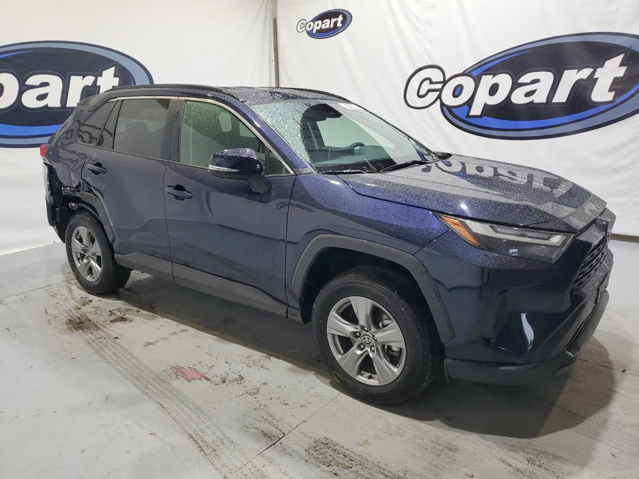 2024 Toyota RAV 4 - Image 4