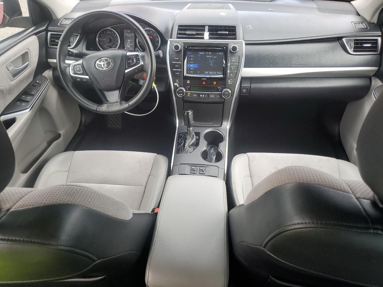 2017 Toyota Camry - Image 8