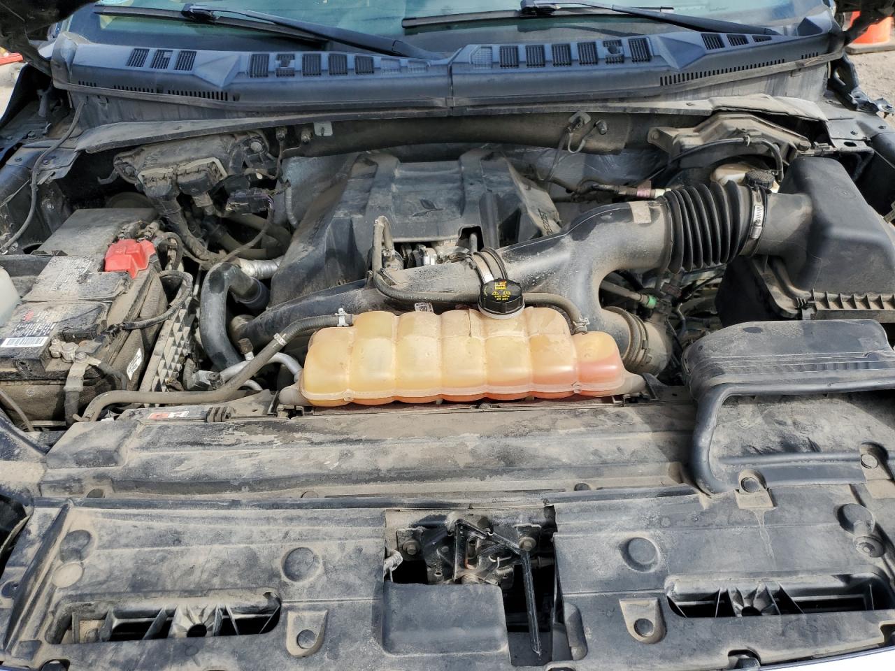 2015 Ford F-150 - Image 12