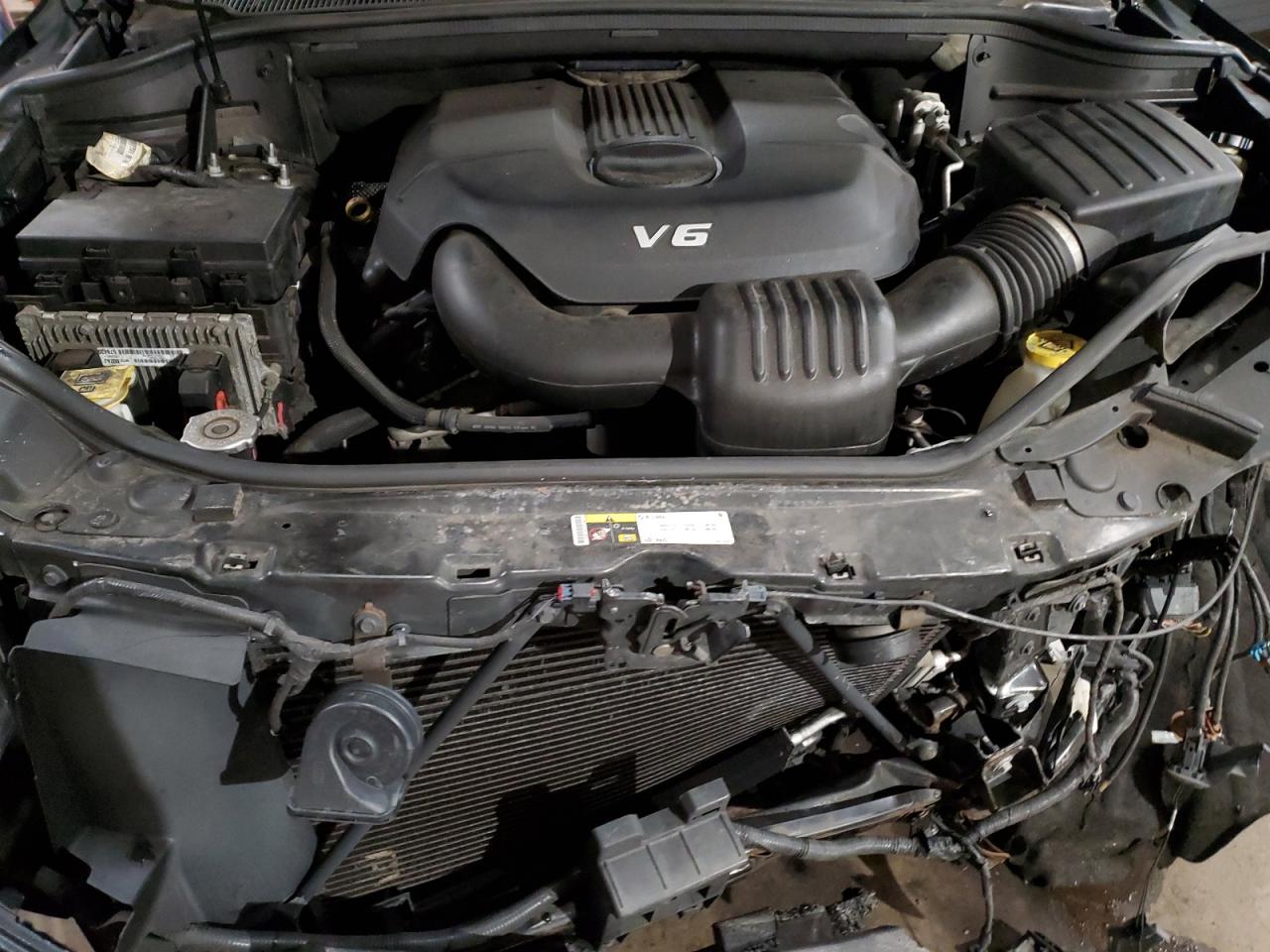 2014 Jeep Grand Cherokee - Image 11