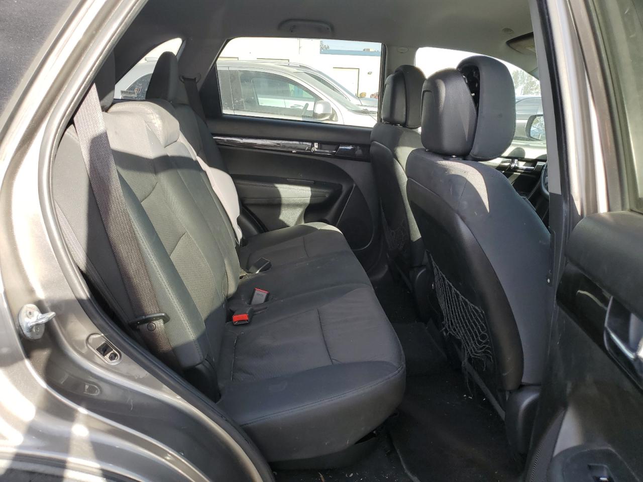 2013 Kia Sorento - Image 11