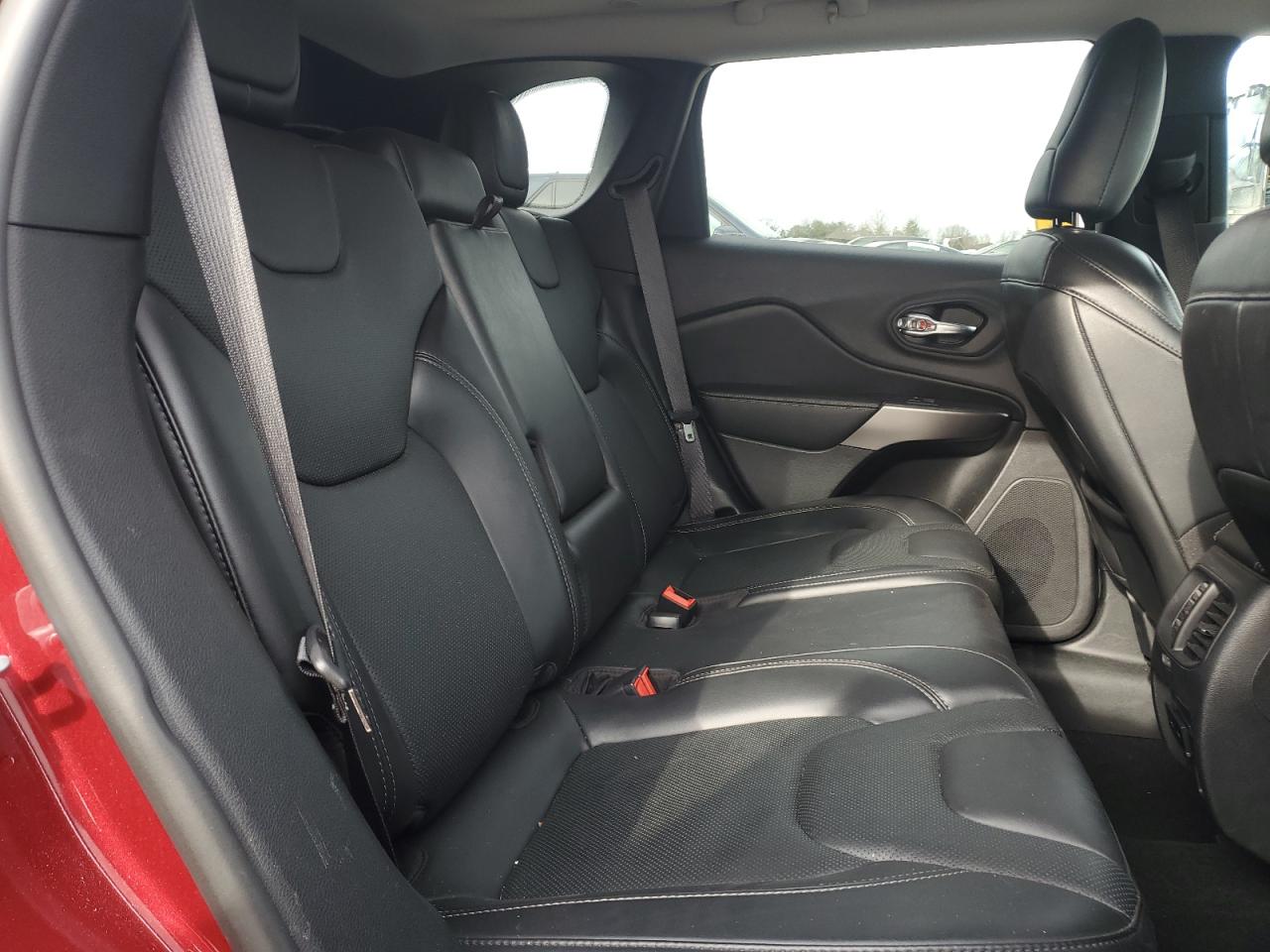 2020 Jeep Grand Cherokee - Image 11