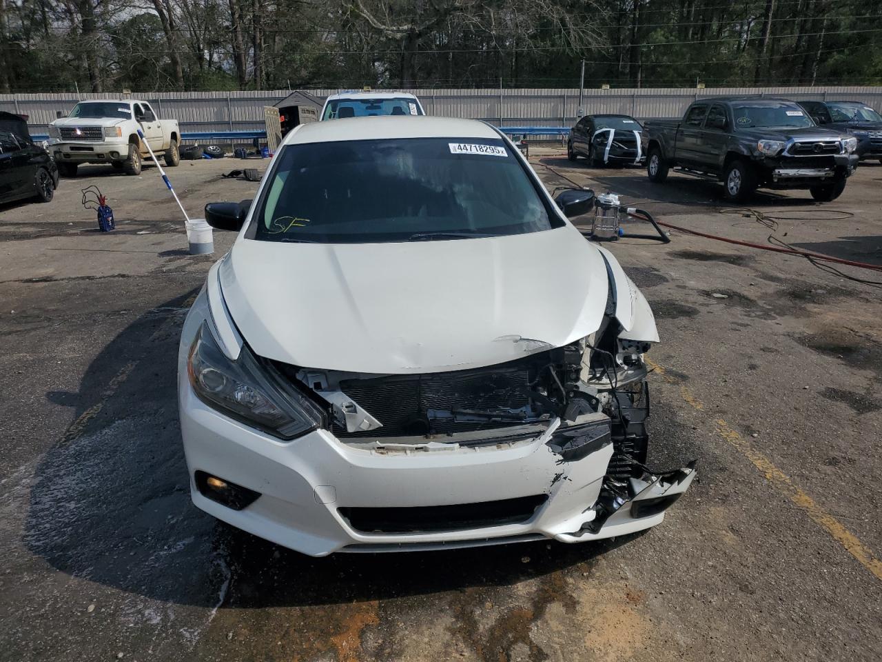 2018 Nissan Altima - Image 5