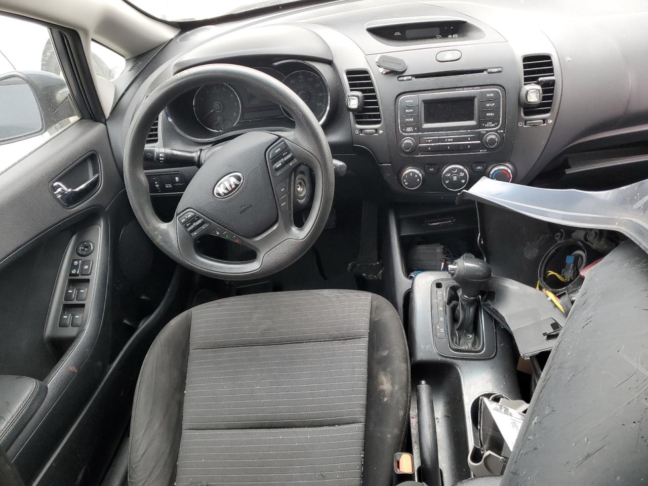 2015 Kia Forte - Image 8