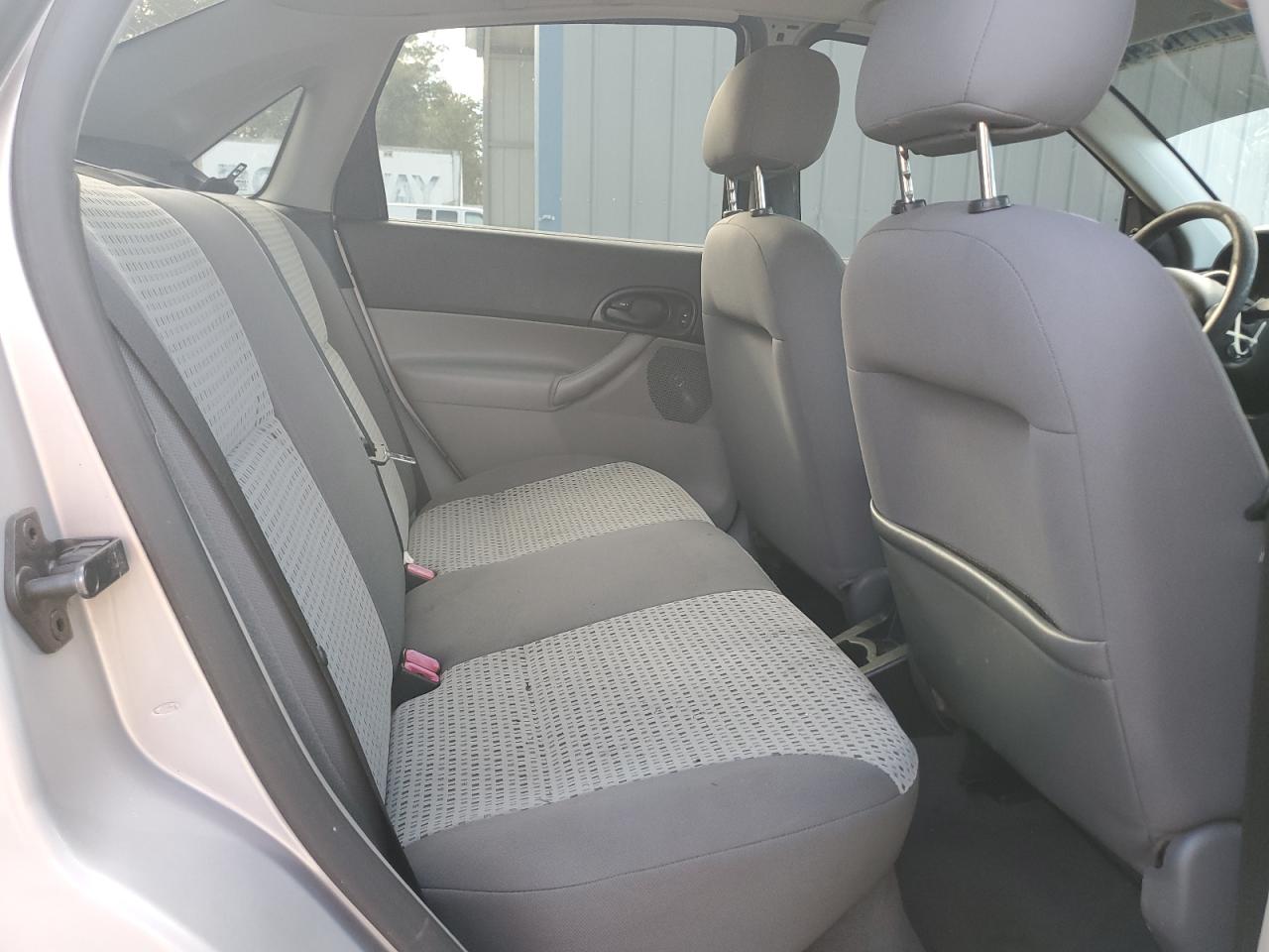 2007 Ford Focus - Image 10