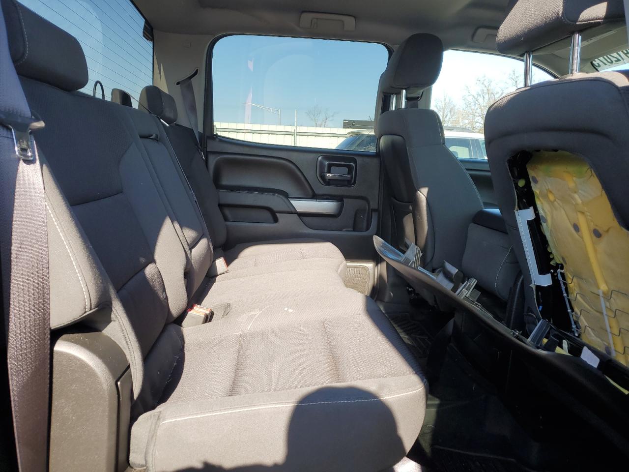 2015 Chevrolet Silverado - Image 10