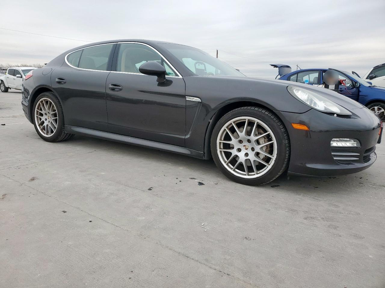 2010 Porsche Panamera - Image 4