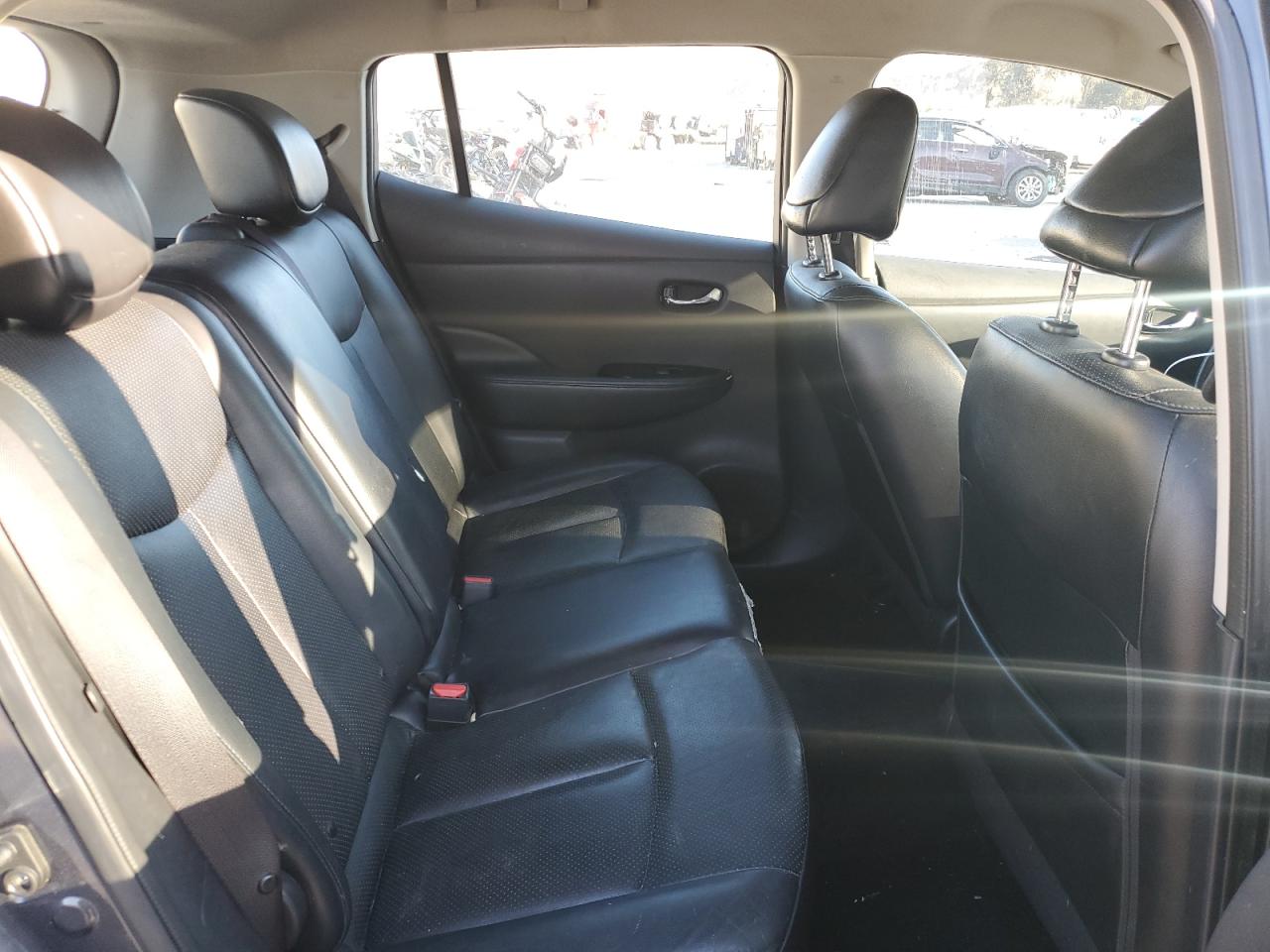 2013 Nissan Leaf - Image 10