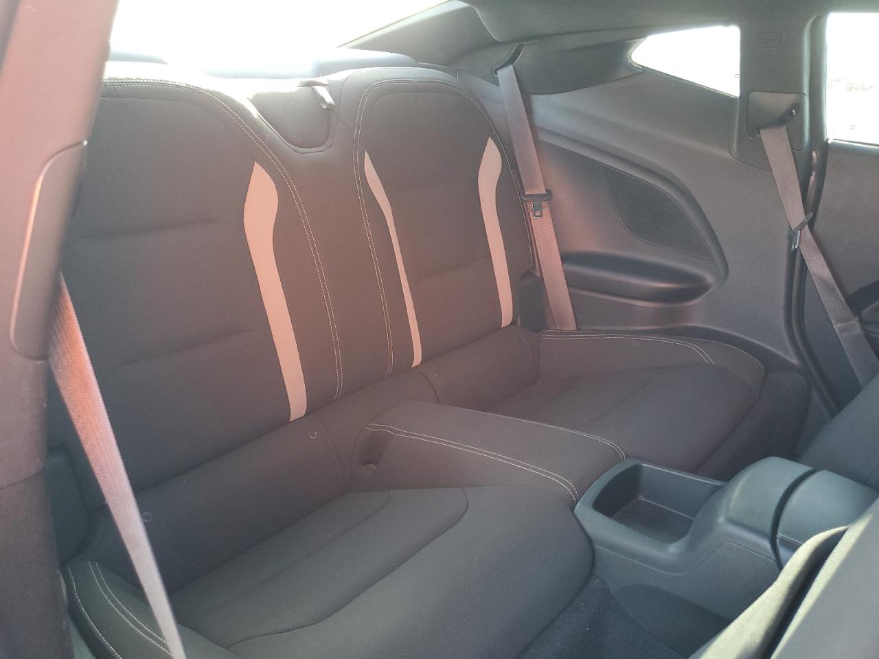 2021 Chevrolet Camaro - Image 10
