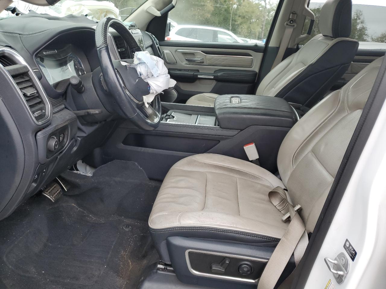 2022 RAM 1500 - Image 7