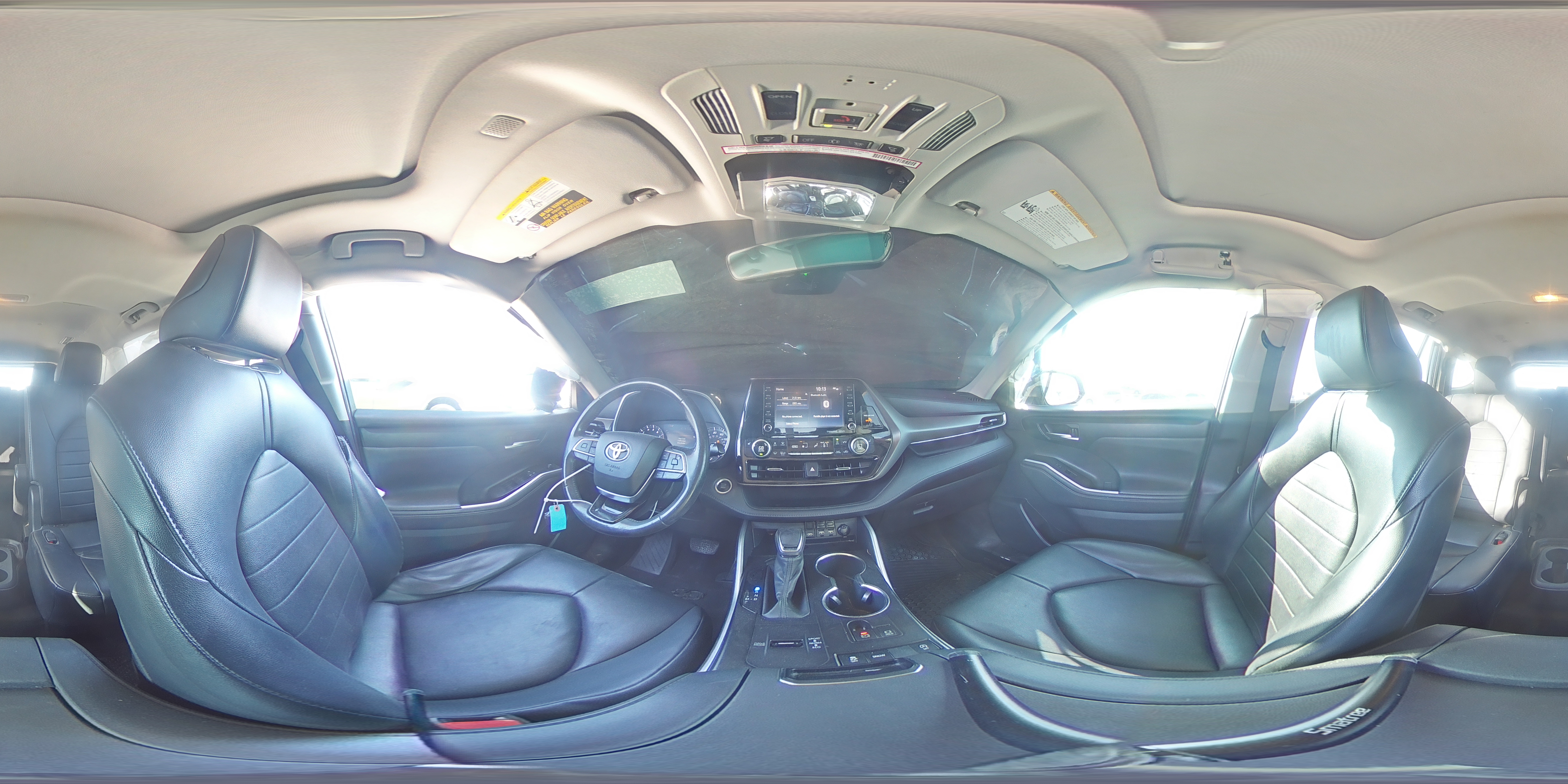 2020 Toyota Highlander - Image 13