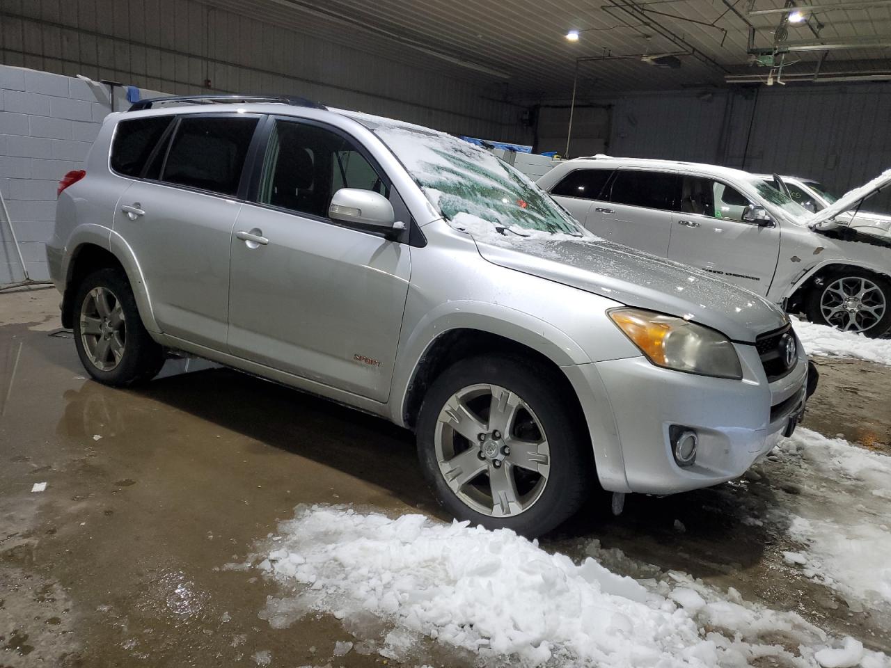 2009 Toyota RAV 4 - Image 4