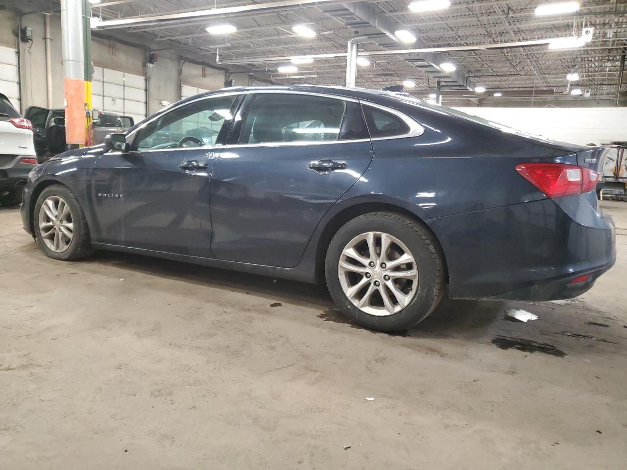 2016 Chevrolet Malibu - Image 2