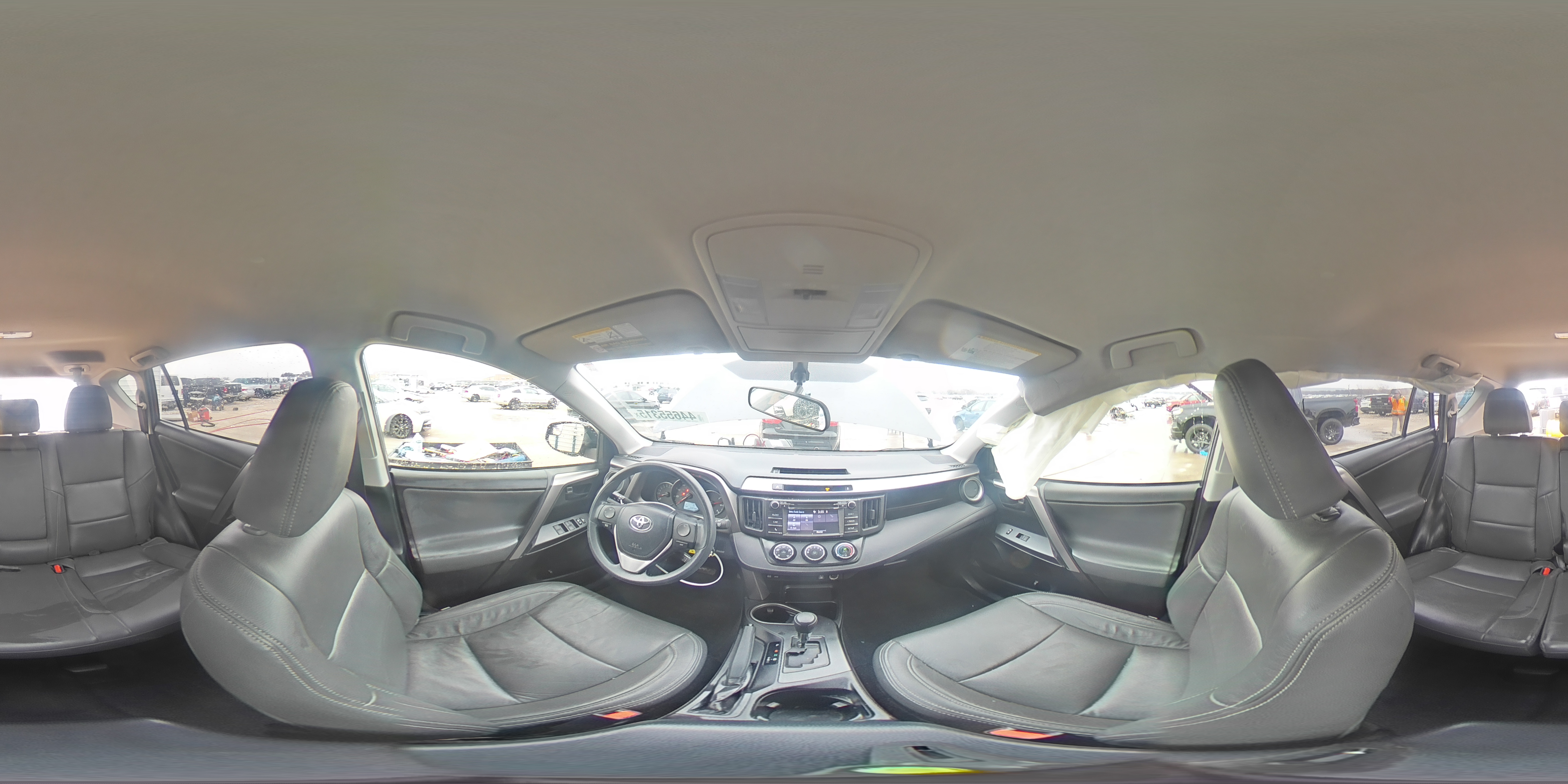 2016 Toyota RAV 4 - Image 15