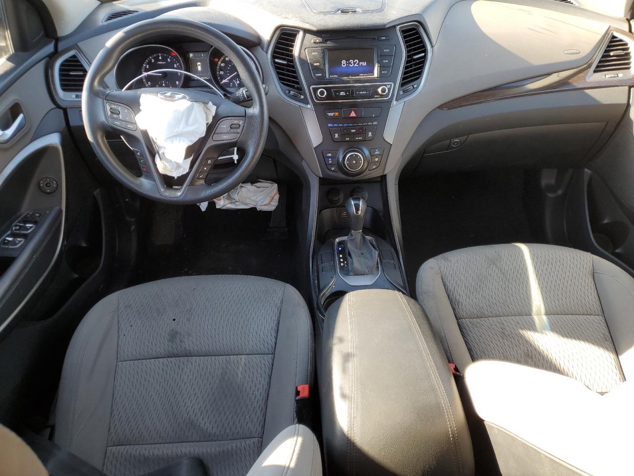 2018 Hyundai Santa Fe - Image 8