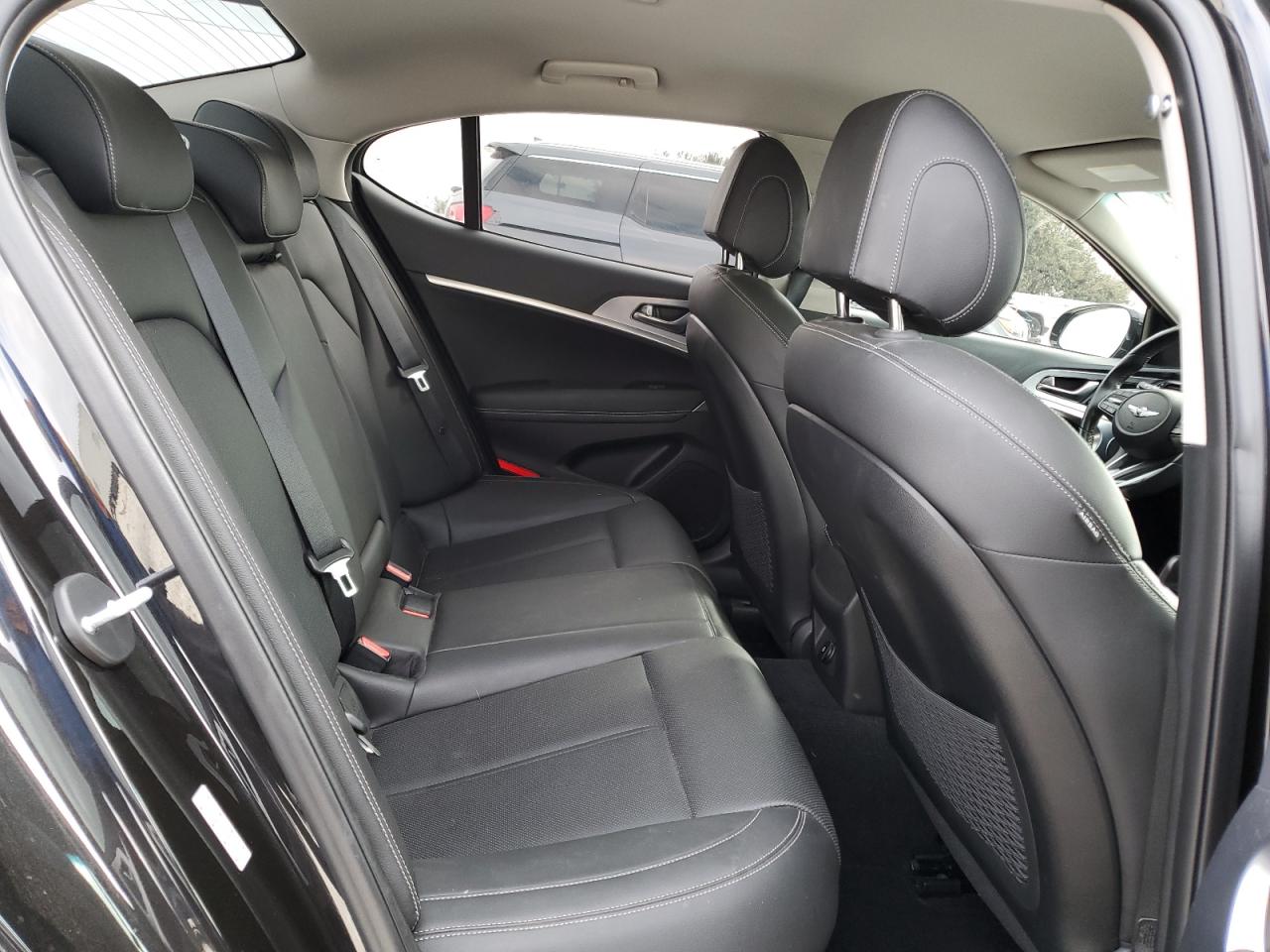 2019 Genesis G70 - Image 10