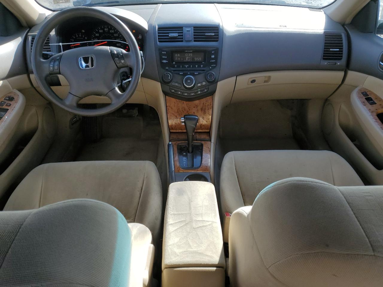2004 Honda Accord - Image 8