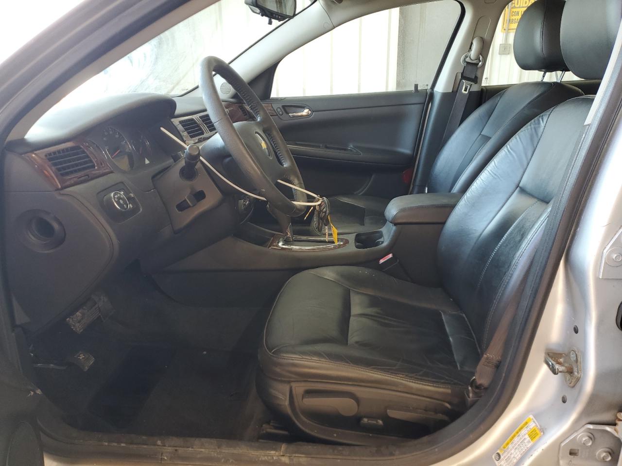 2010 Chevrolet Impala - Image 7