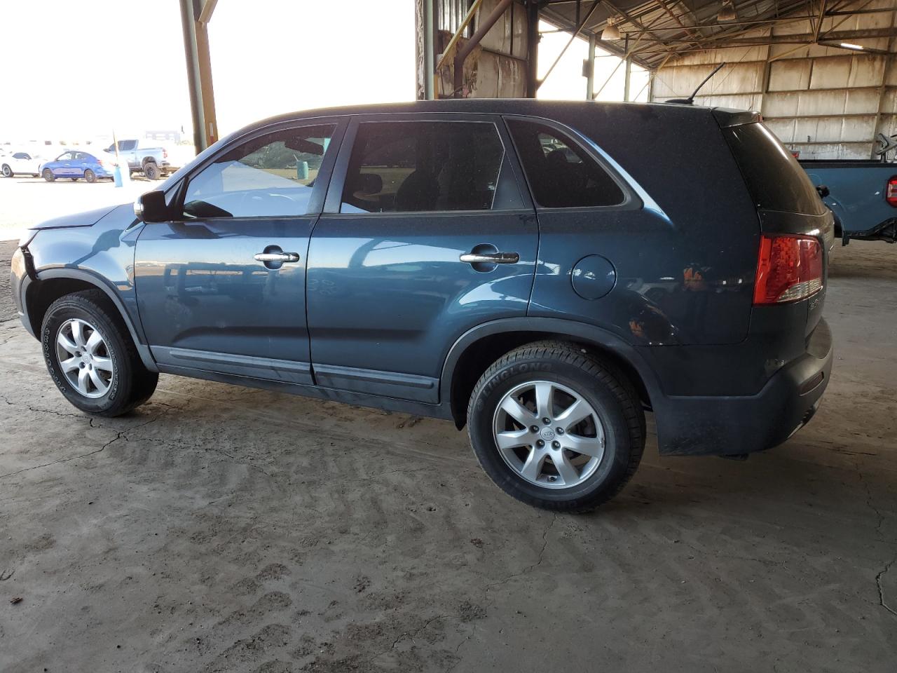 2011 Kia Sorento - Image 2