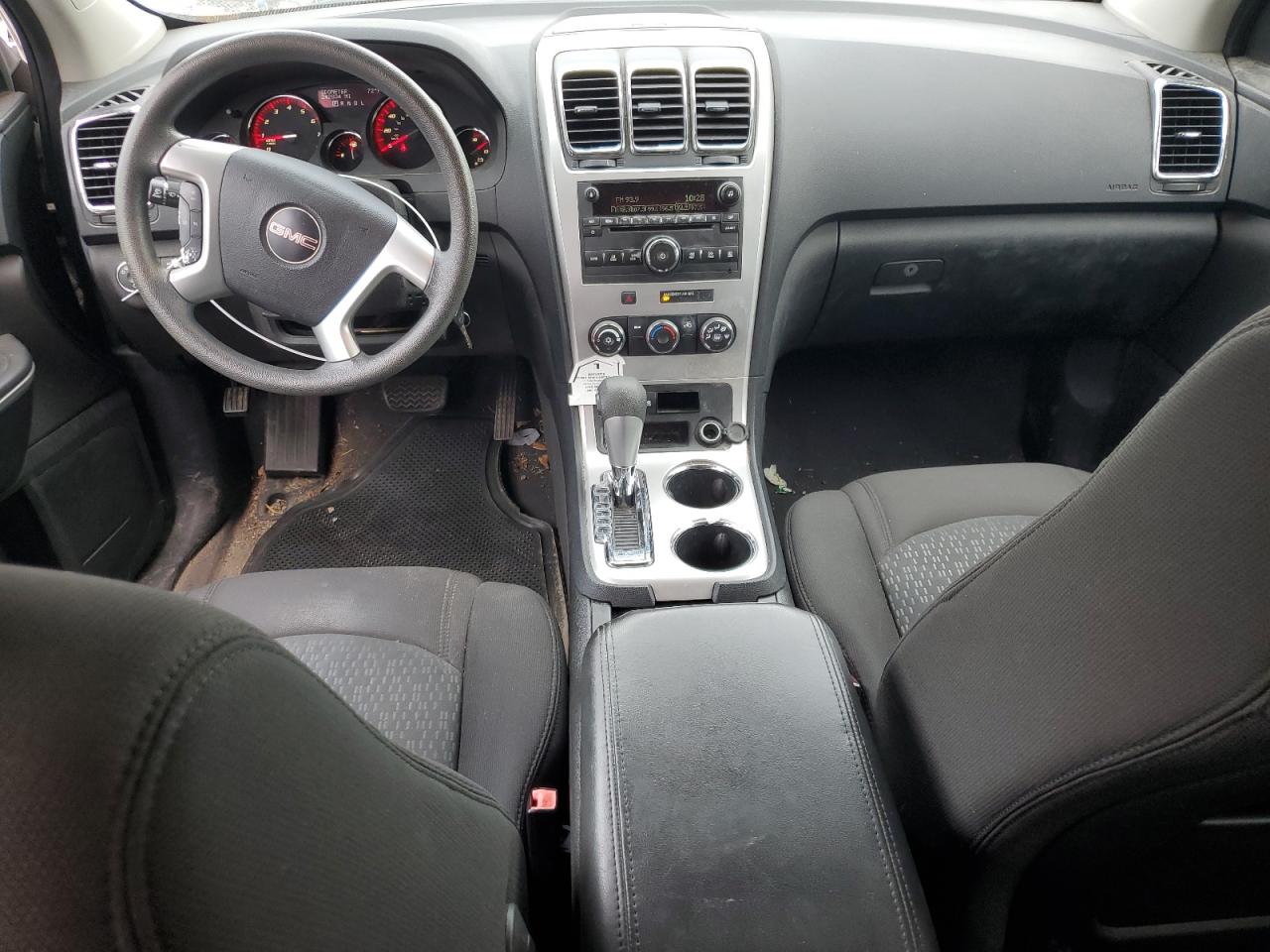 2010 GMC Acadia - Image 8