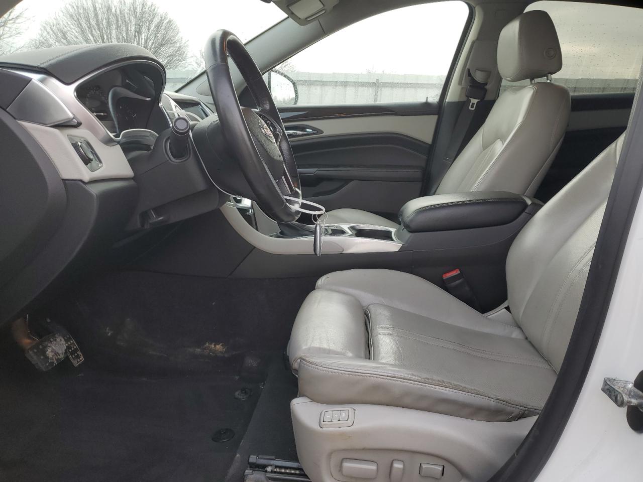 2015 Cadillac SRX - Image 7