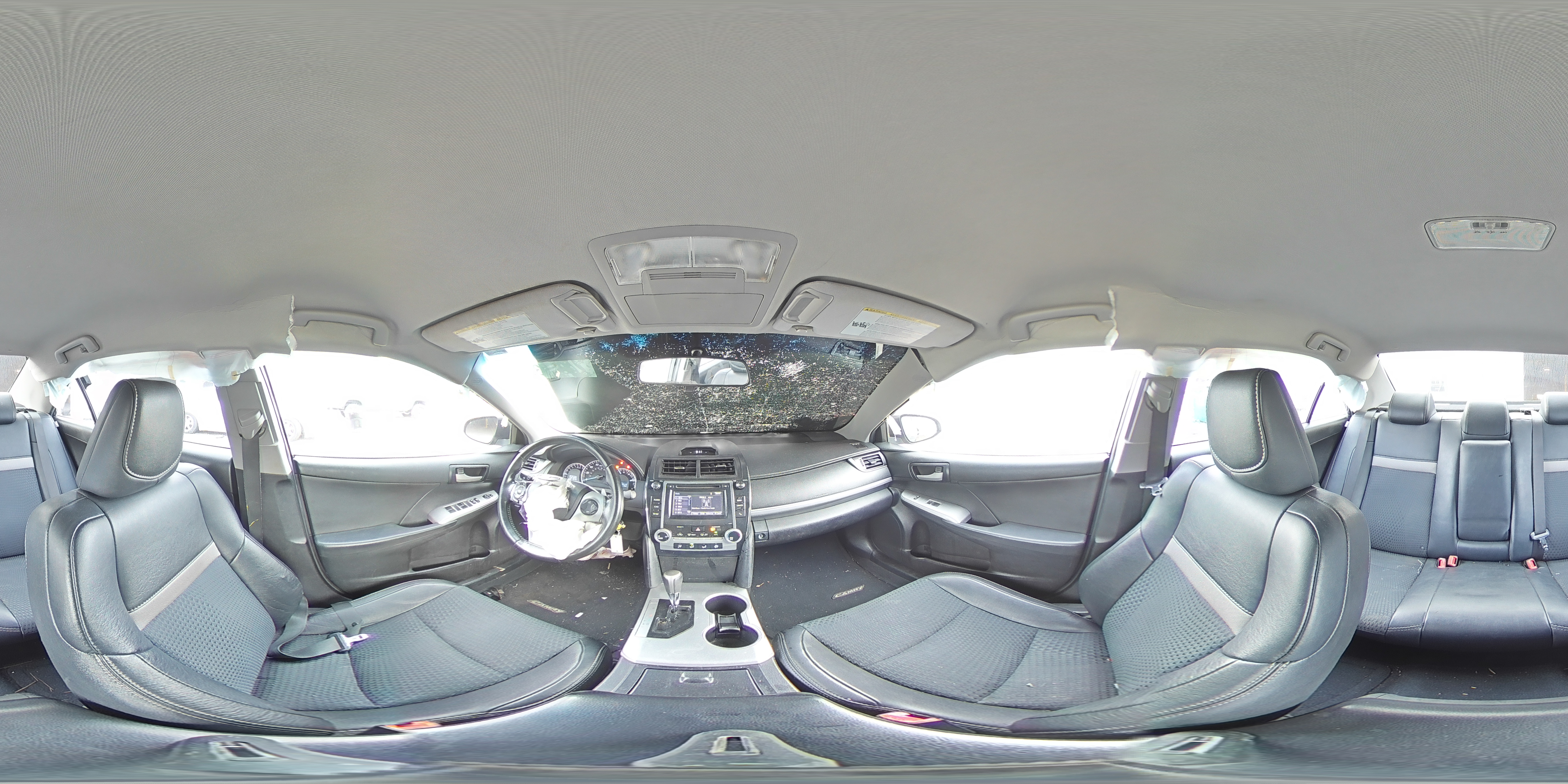 2014 Toyota Camry - Image 12
