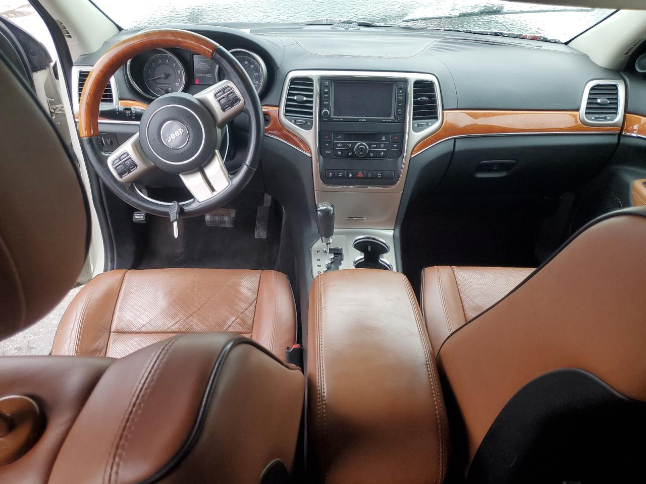 2012 Jeep Grand Cherokee - Image 8