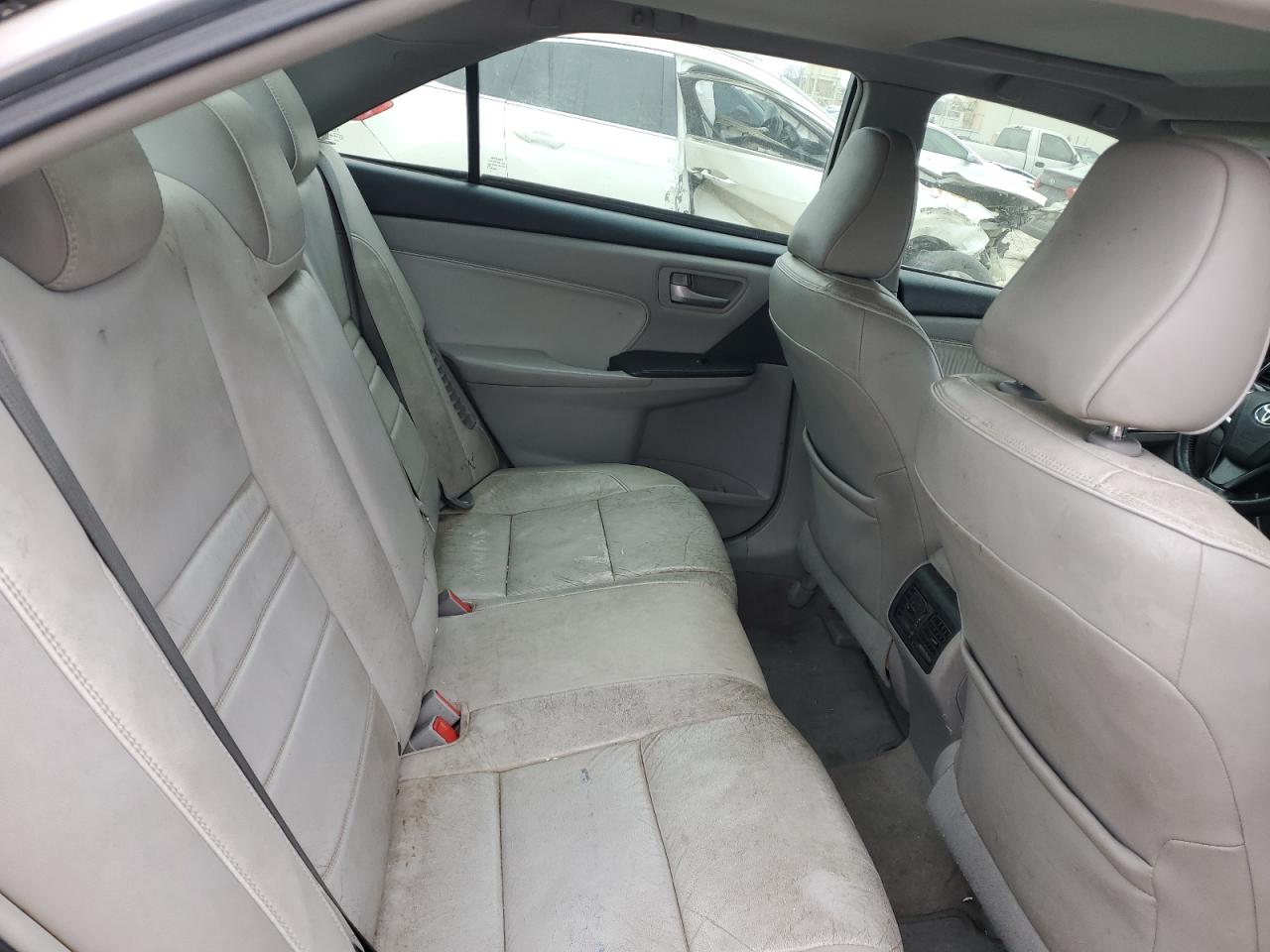 2015 Toyota Camry - Image 10
