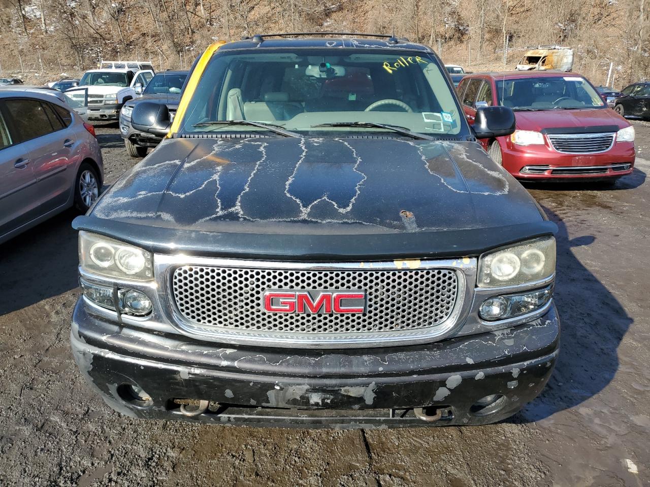 2004 GMC Yukon - Image 5