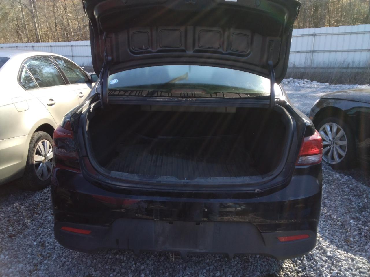 2018 Kia Rio - Image 6