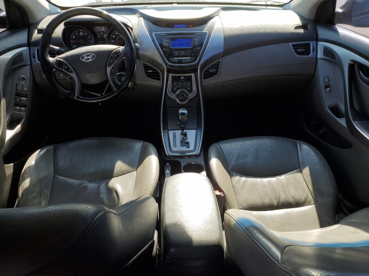 2013 Hyundai Elantra - Image 8