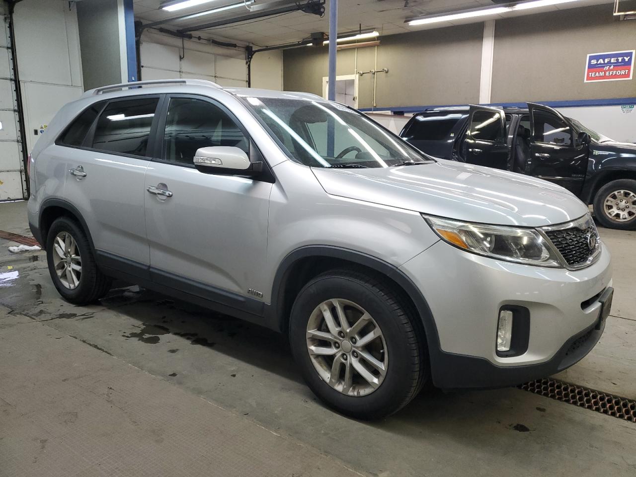 2015 Kia Sorento - Image 4