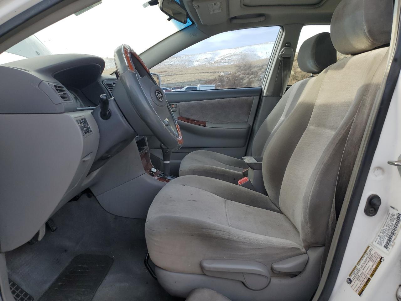 2005 Toyota Corolla - Image 7
