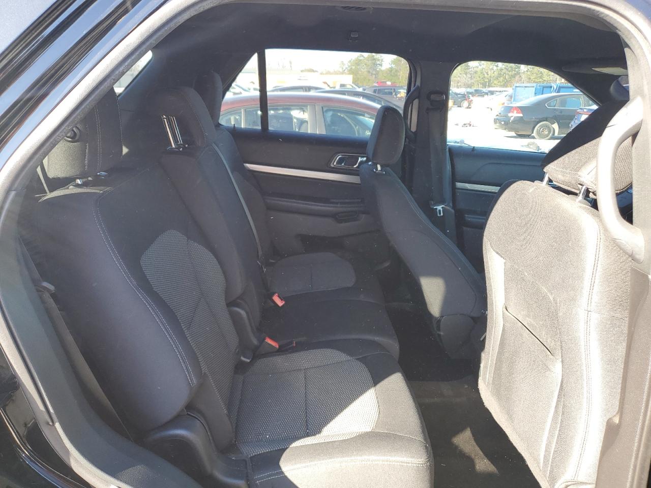 2018 Ford Explorer - Image 11