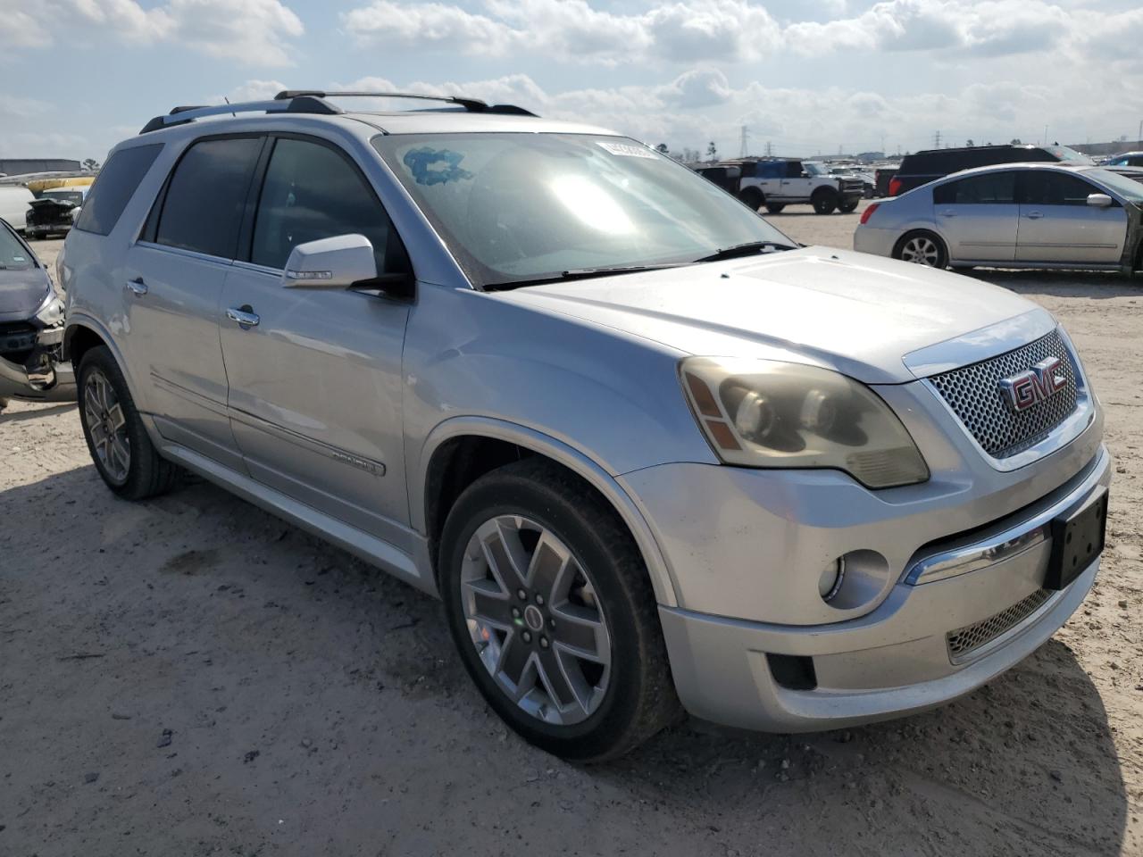 2012 GMC Acadia - Image 4